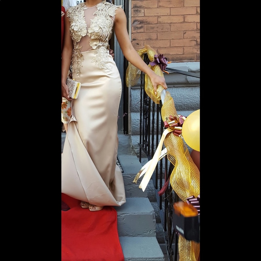 Gold dress perfect for PROM!!!